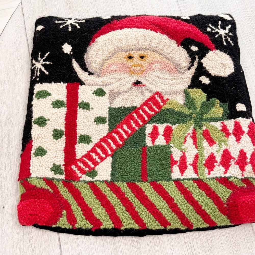 PEKING HANDICRAFT SANTA CLAUS Design CREWEL Wool Pillow Sham Cover 16” X 16”